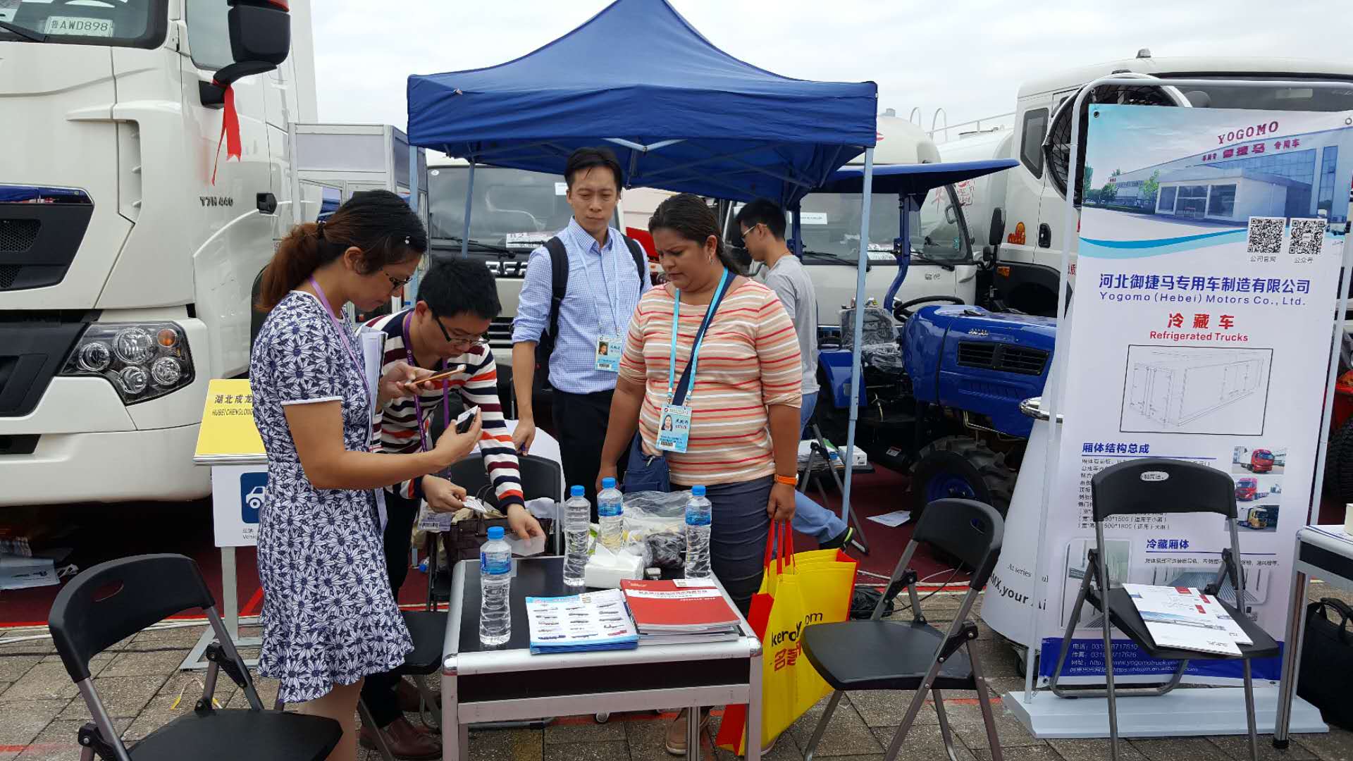 湖北成龍威2017年外貿(mào)團隊風(fēng)采！